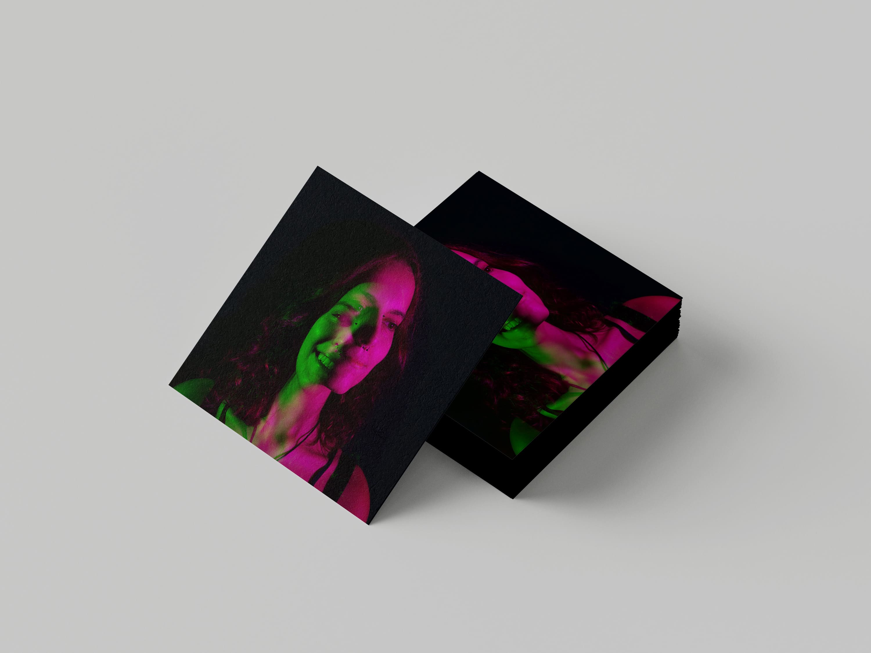 Portrait — Clair obscur / glitch