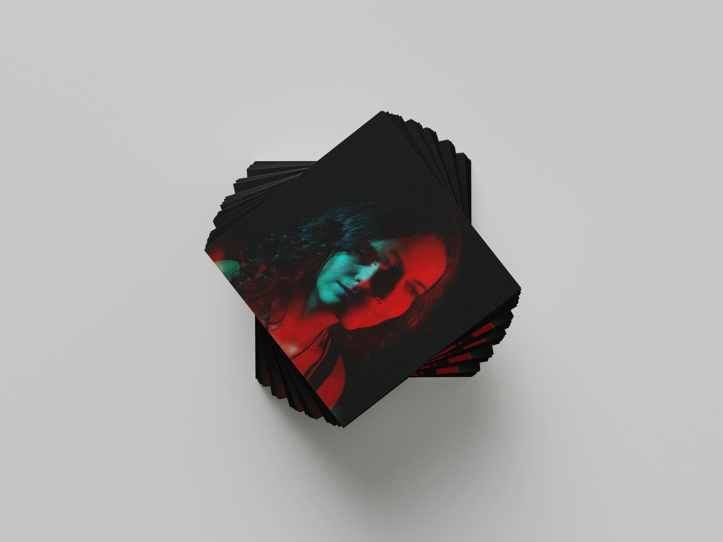 Portrait — Clair obscur / glitch